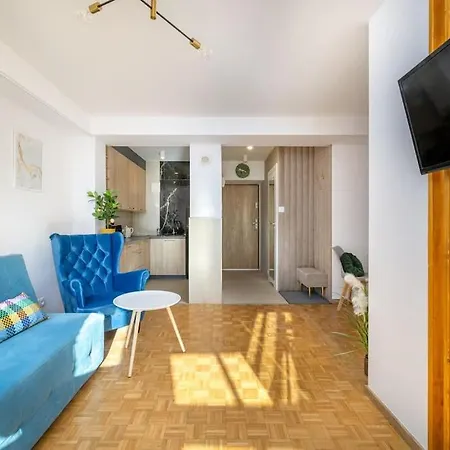Ecru Inflancka Modern With Balcony Wwa47 * Varšava