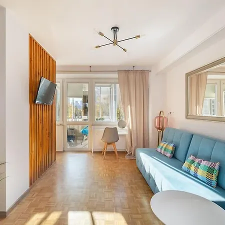 아파트 Ecru Inflancka Modern With Balcony Wwa47 *
